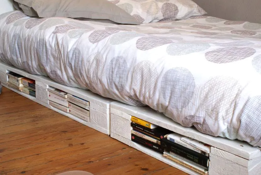 Пошаговый алгоритм сборки кровати из новых или старых поддонов